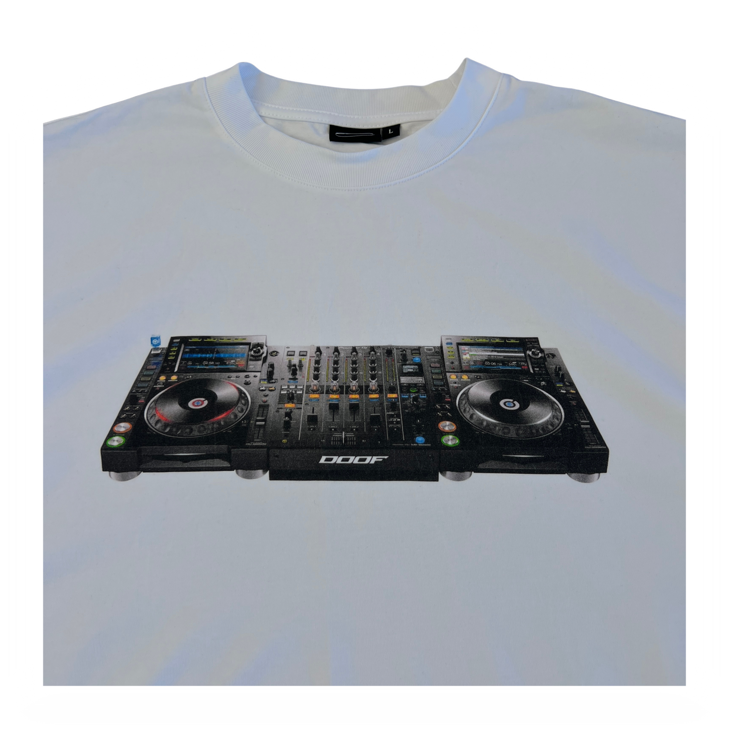 'WHITE' DECKS TEE